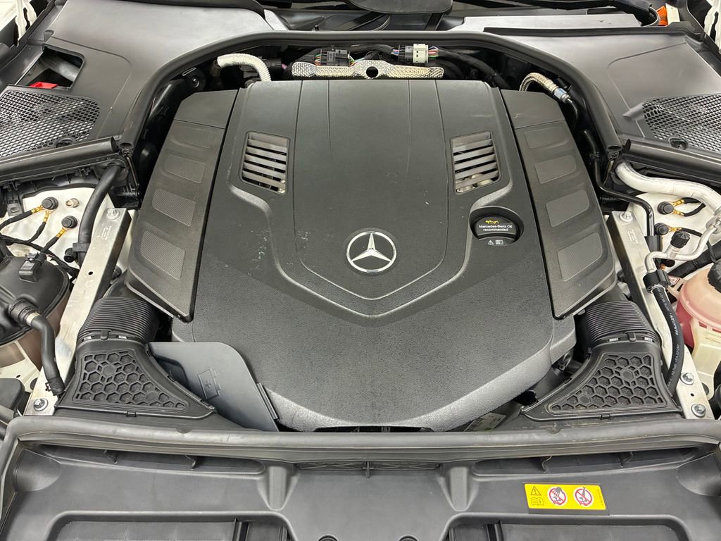 Used 2022 Mercedes-Benz S 580 4MATIC Sedan w/ AMG Line Package image 35