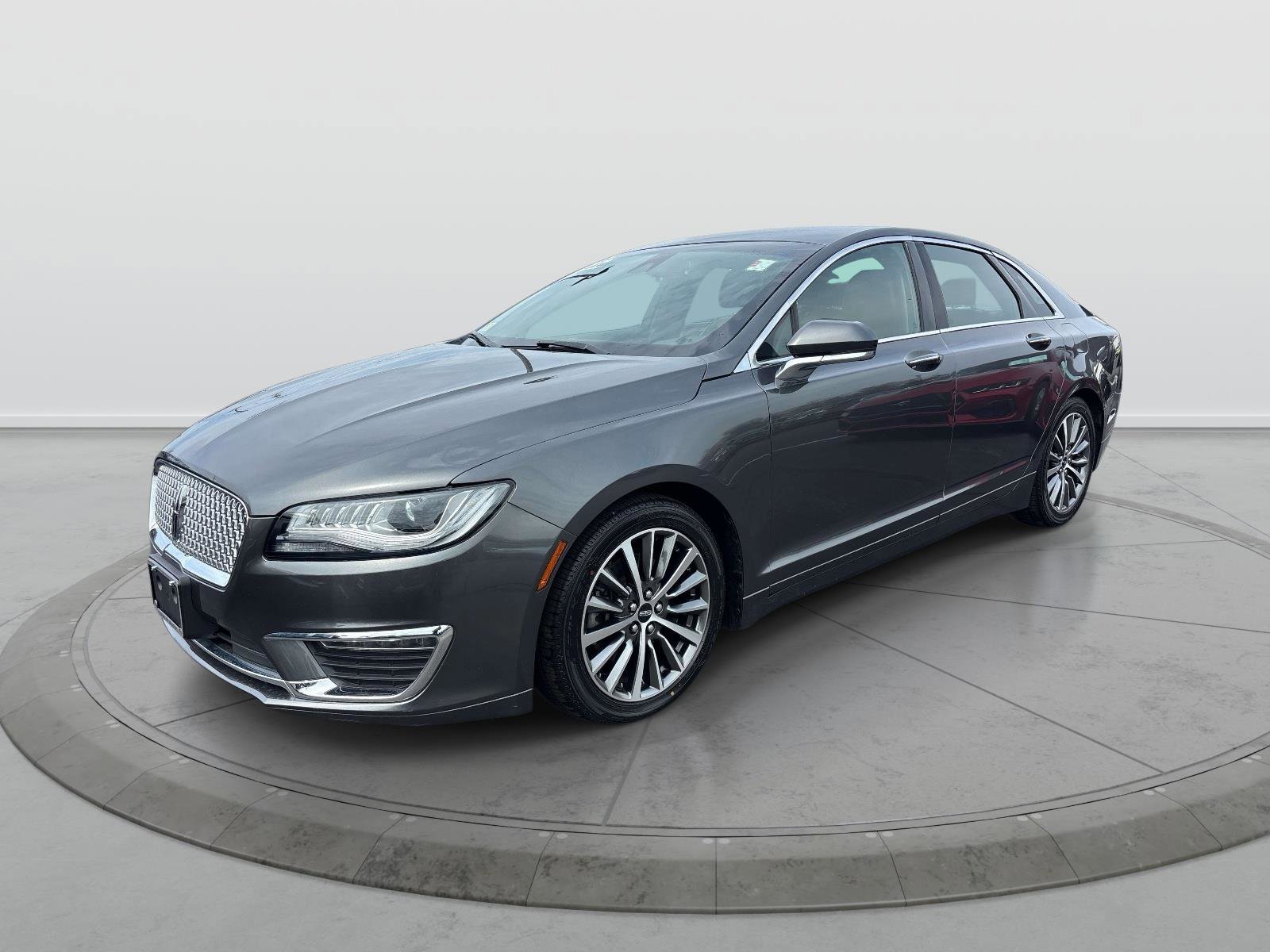 Used 2019 Lincoln MKZ Premiere AWD/4WD image 1