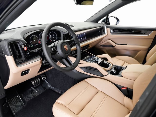 New 2026 Porsche Cayenne S image 4