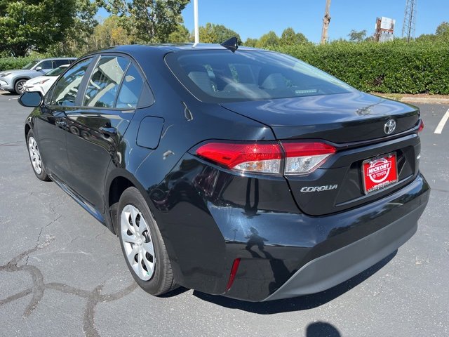 Used 2023 Toyota Corolla LE image 7