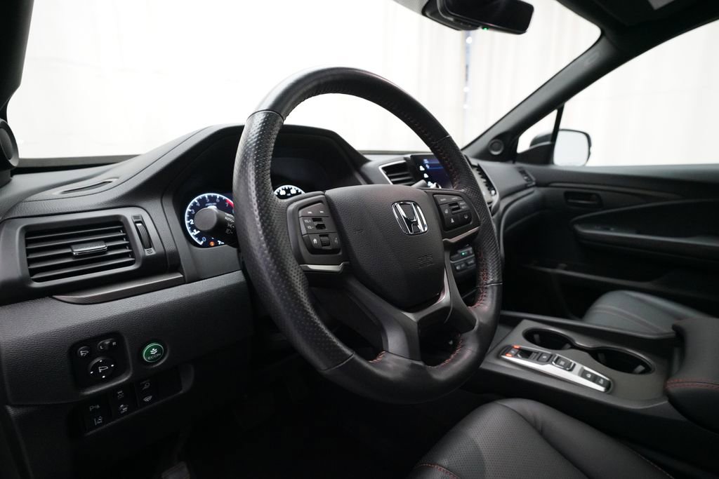 Certified 2025 Honda Ridgeline TrailSport image 8