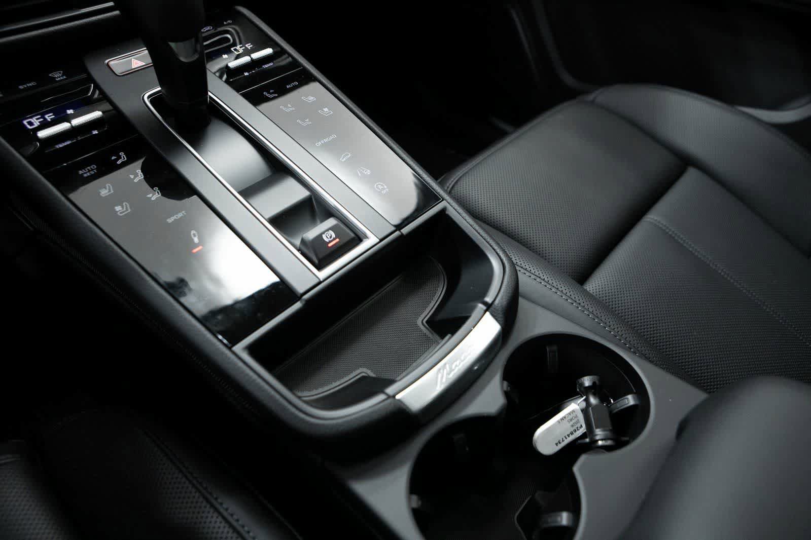 New 2026 Porsche Macan S AWD/4WD image 23