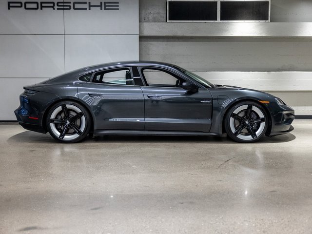 Used 2025 Porsche Cayenne S image 9