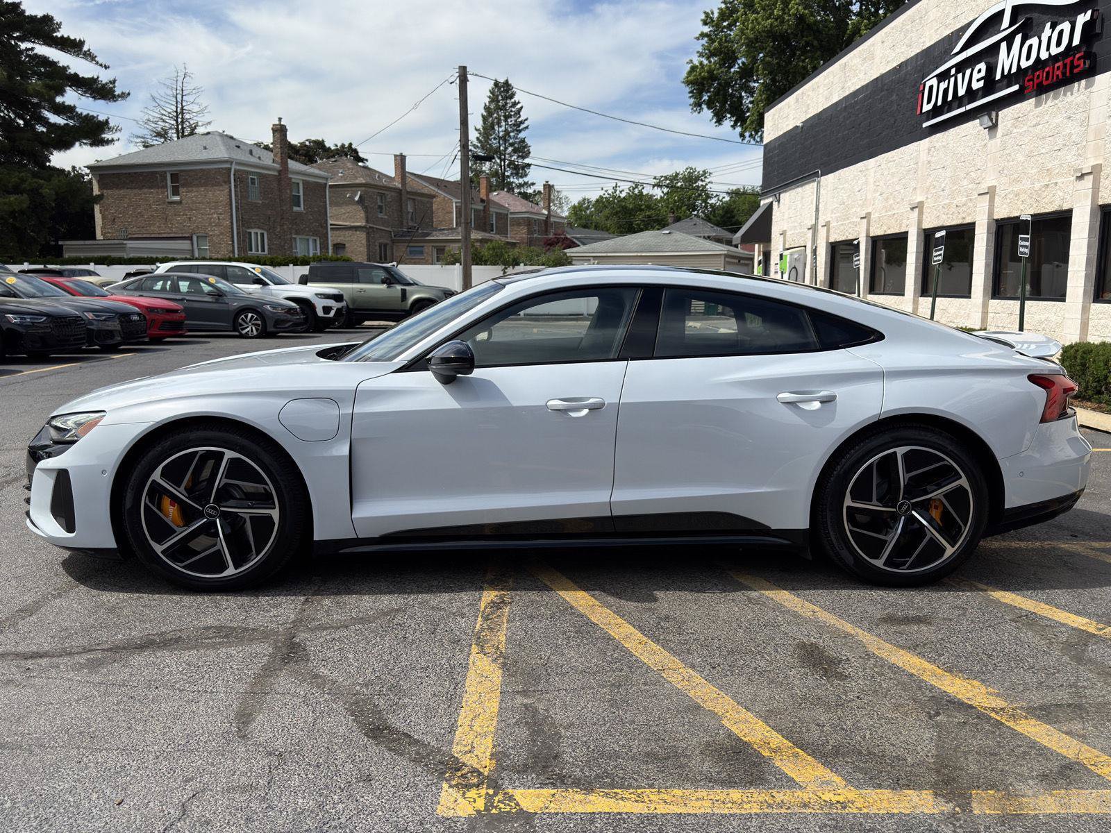 Used 2023 Audi RS e-tron GT w/ Carbon Performance Package AWD/4WD image 6