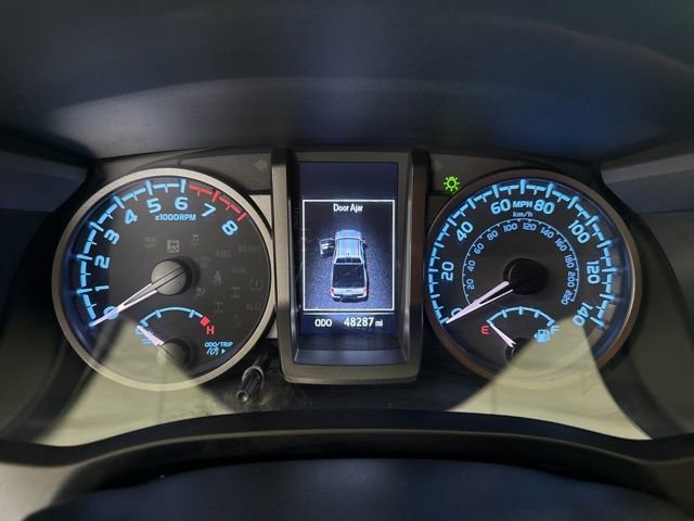 Used 2022 Toyota Tacoma TRD Off-Road w/ Technology Package AWD/4WD image 29