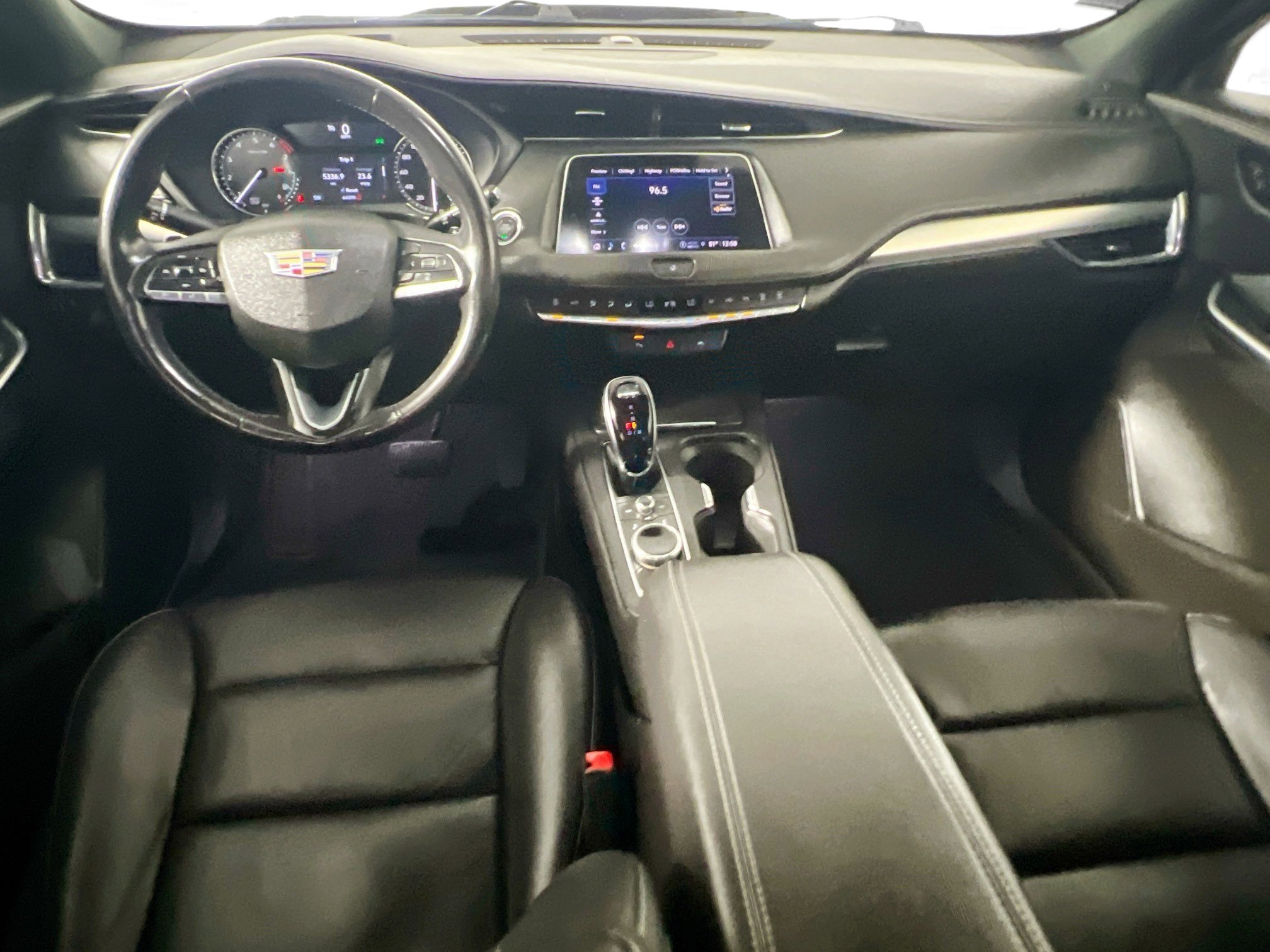 Used 2023 Cadillac XT4 Premium Luxury FWD image 30