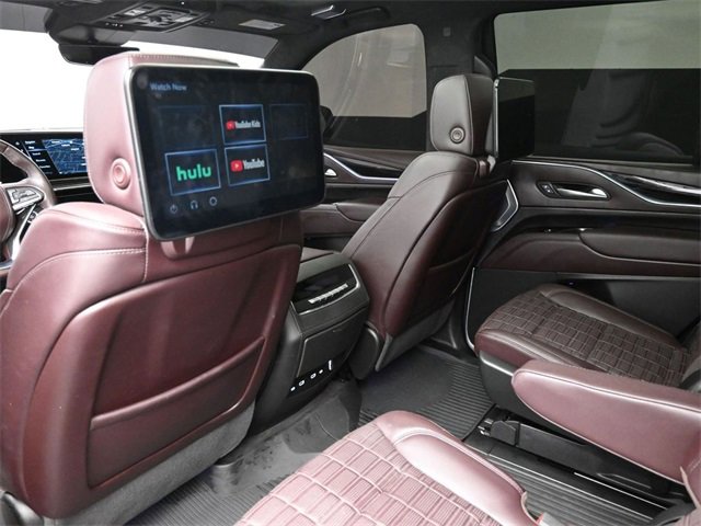 Used 2024 Cadillac Escalade Sport Platinum image 17