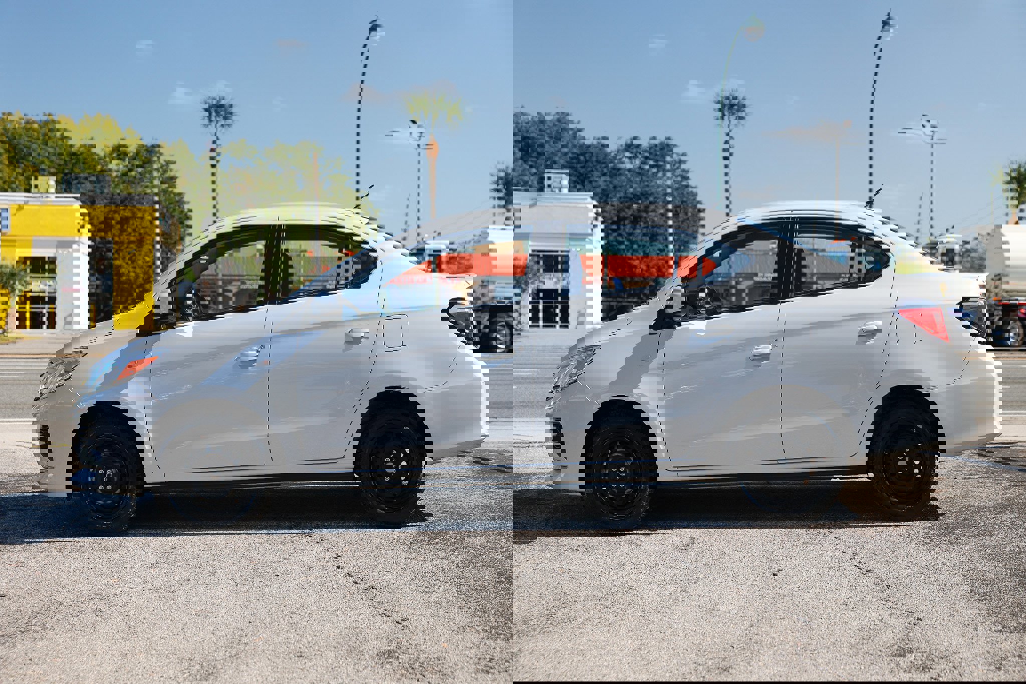 Used 2024 Mitsubishi Mirage G4 LE image 9