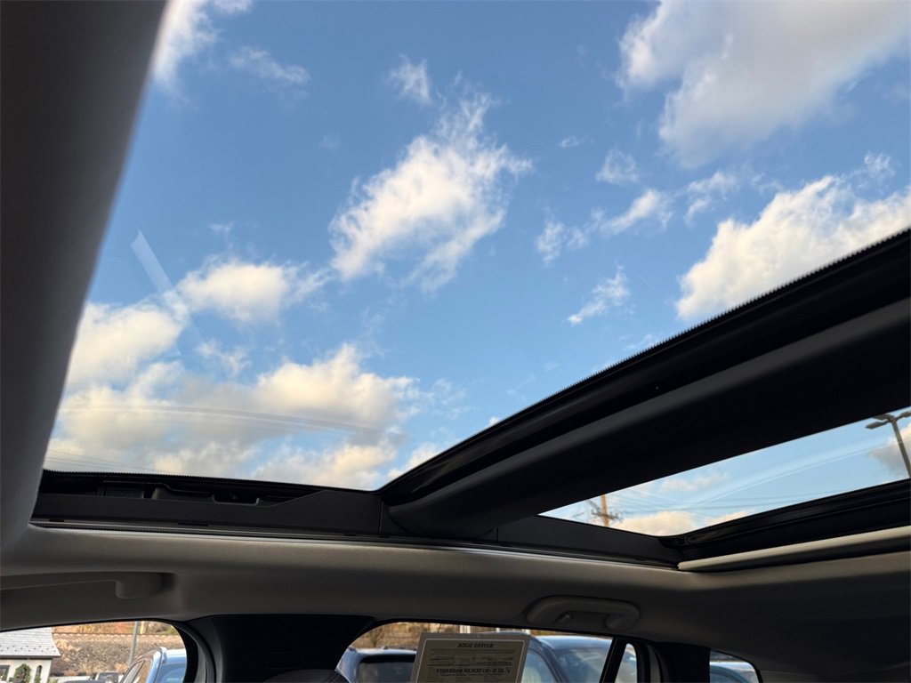 Used 2025 MAZDA CX-50 2.5 Hybrid w/ Cargo Package image 32