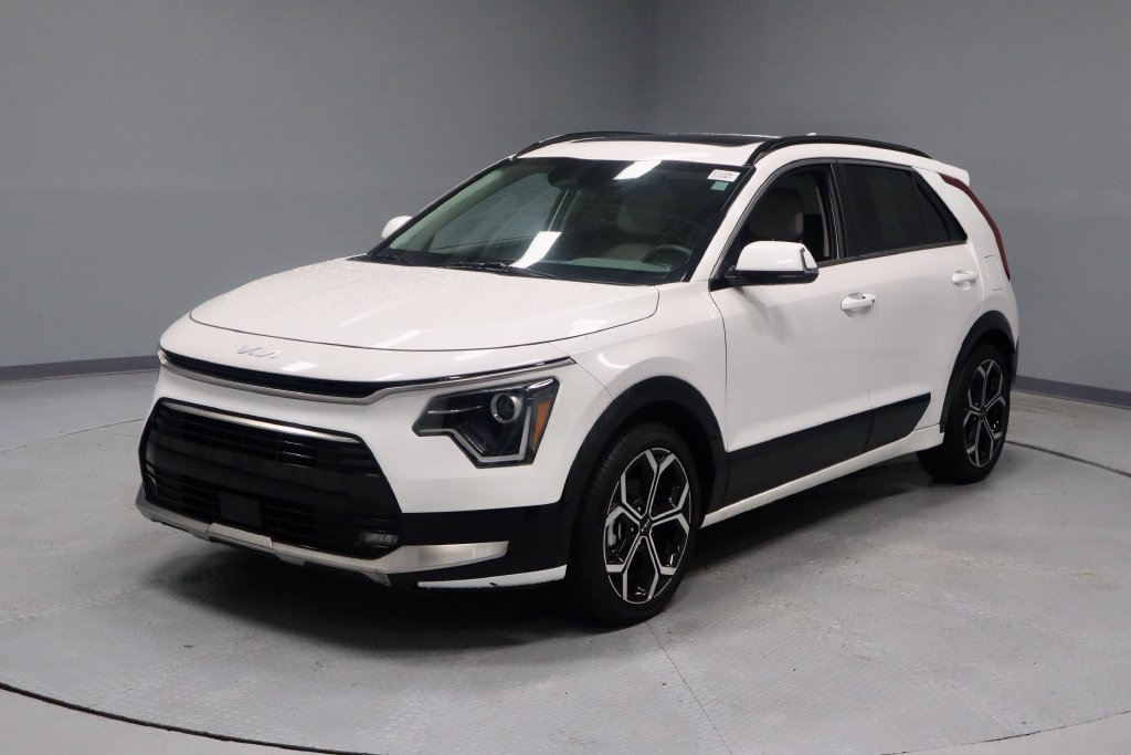 Used 2025 Kia Niro EX Touring FWD image 7