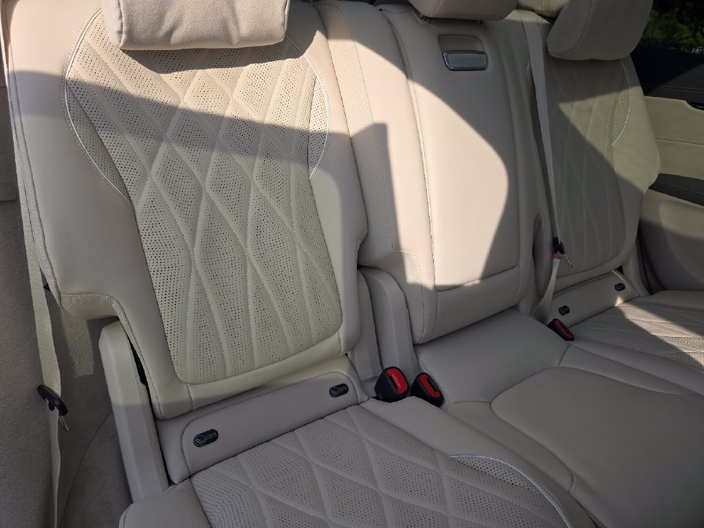 New 2027 Mercedes-Benz EQS 400 4MATIC SUV image 21