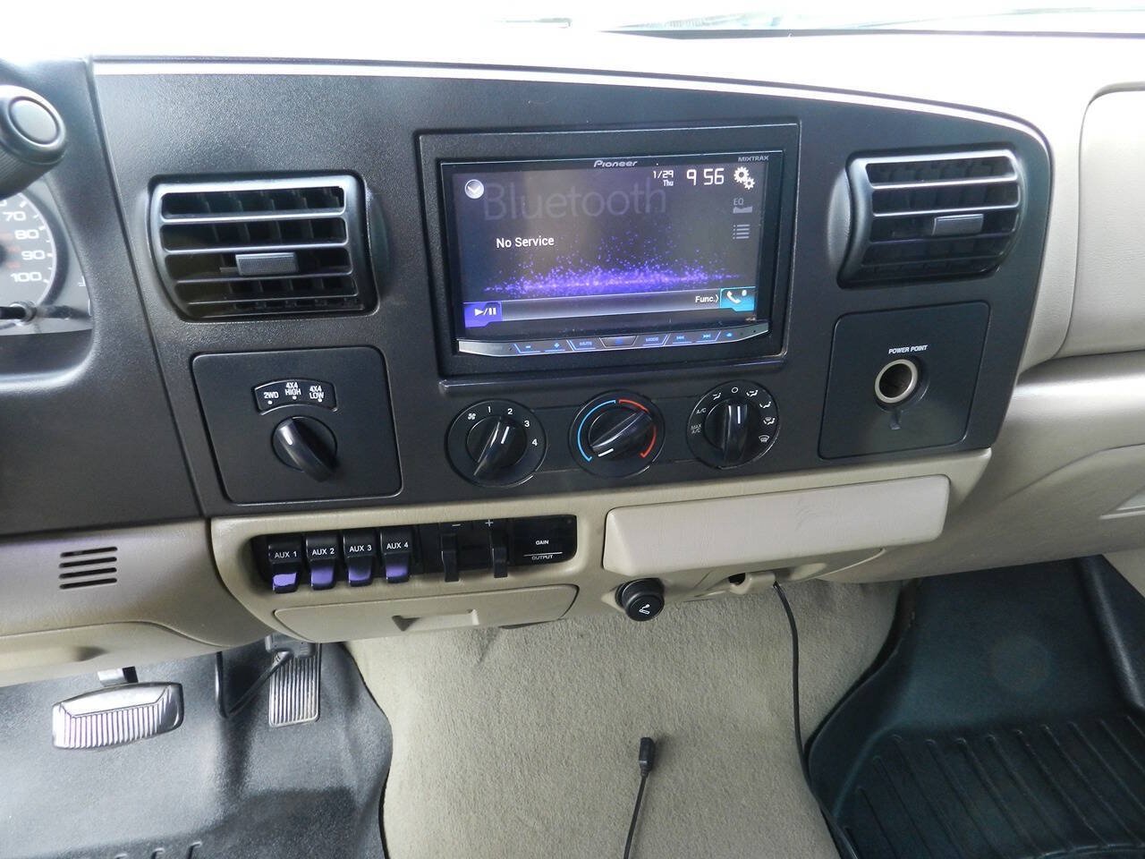 Used 2006 Ford F250 XLT AWD/4WD image 17