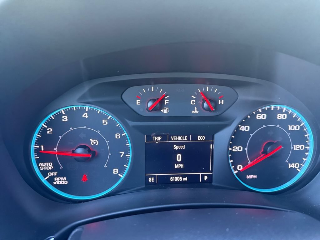 Used 2022 Chevrolet Equinox LS w/ Driver Confidence II Package FWD image 17
