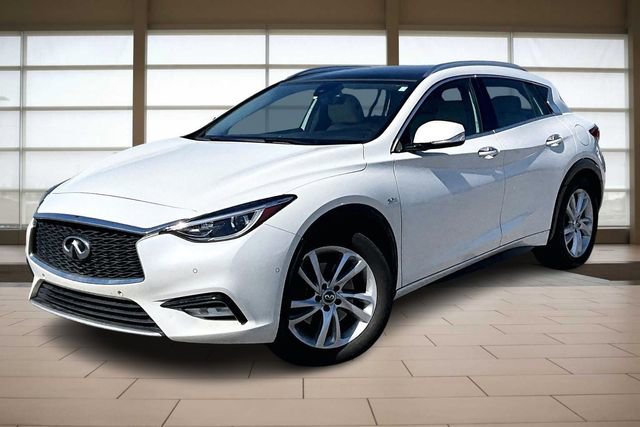 Used 2018 INFINITI QX30 Premium w/ Navigation Package
