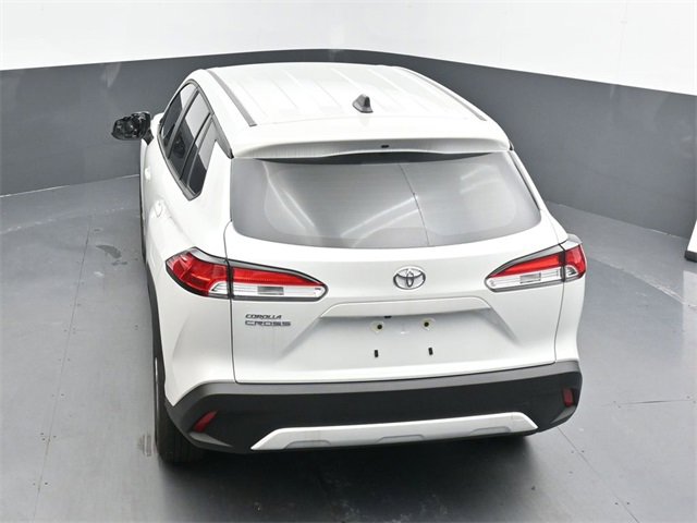 Used 2025 Toyota Corolla Cross L image 15