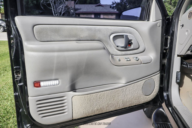 Used 1997 Chevrolet Tahoe 4WD 2-Door w/ Preferred Equipment Group 3 image 25
