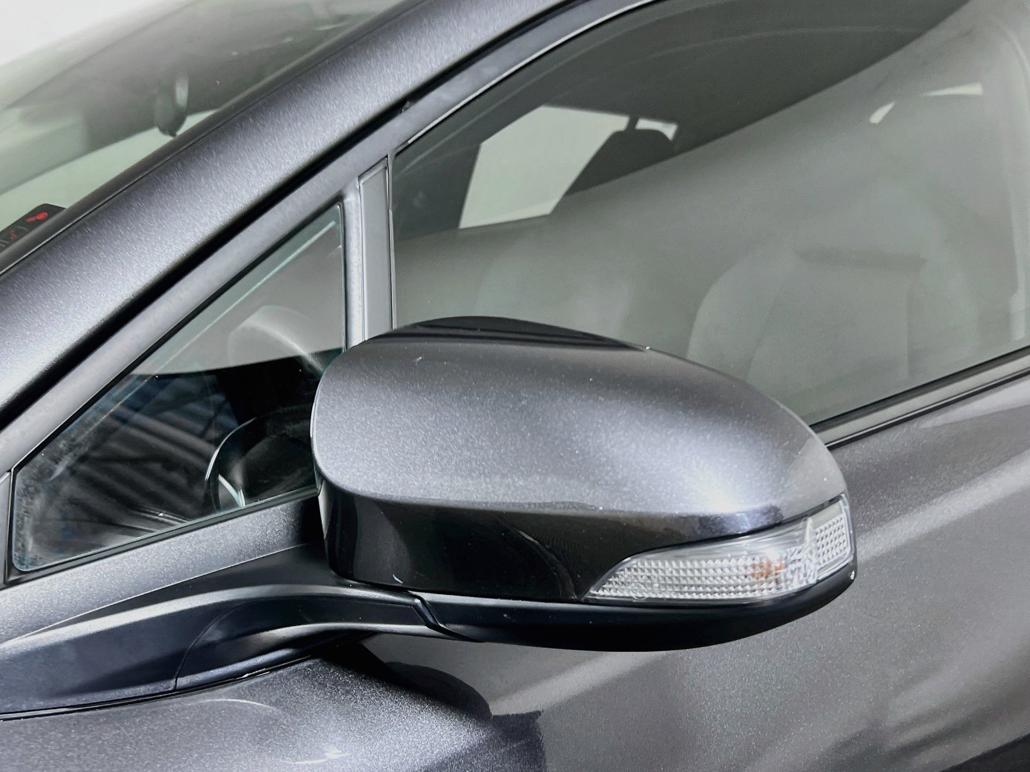 Used 2021 Toyota C-HR LE FWD image 12