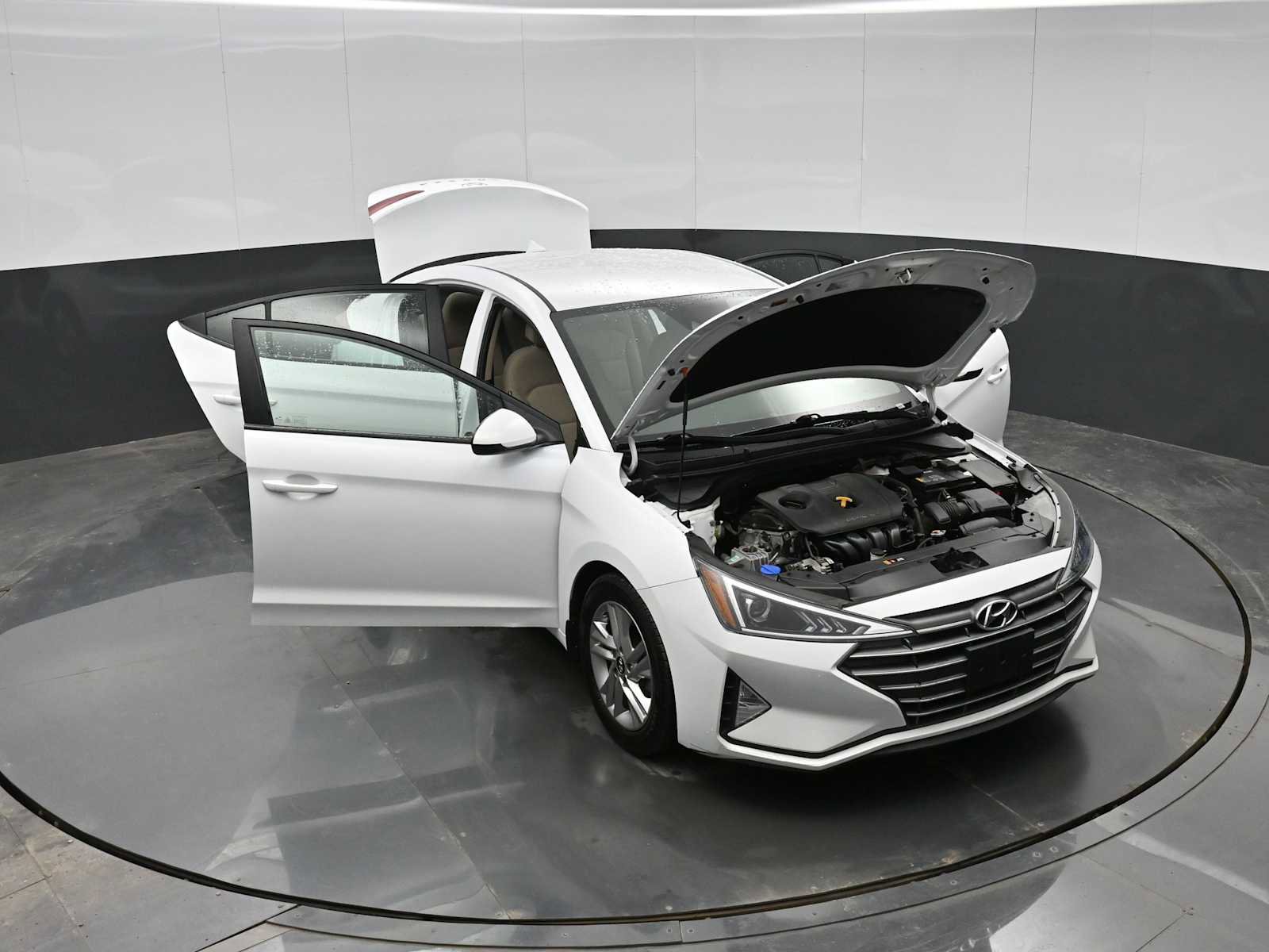 Used 2020 Hyundai Elantra SEL image 37