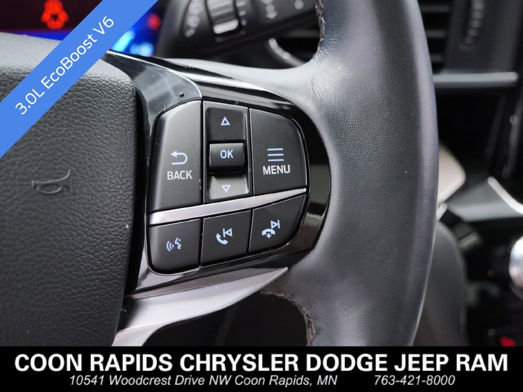 Used 2022 Ford Explorer Platinum w/ Equipment Group 601A AWD/4WD image 21