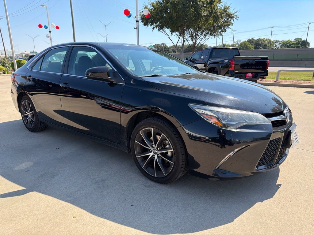 Used 2016 Toyota Camry XSE FWD image 14