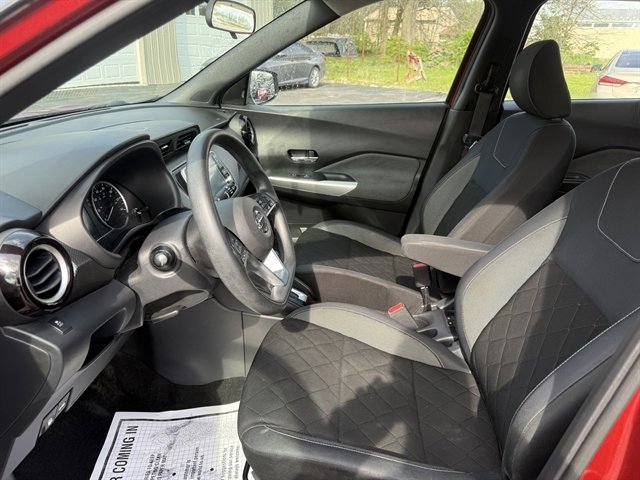 Used 2019 Nissan Kicks SV FWD image 6