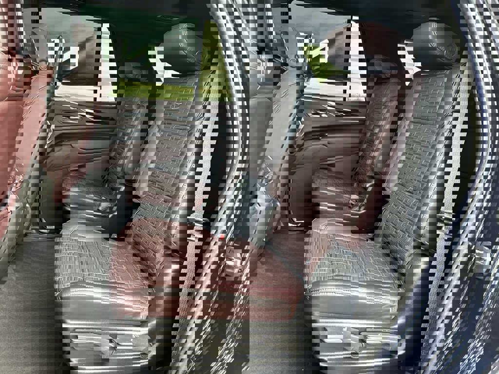 Used 2022 Cadillac Escalade Premium Luxury Platinum w/ Heavy-Duty Trailer Package image 12