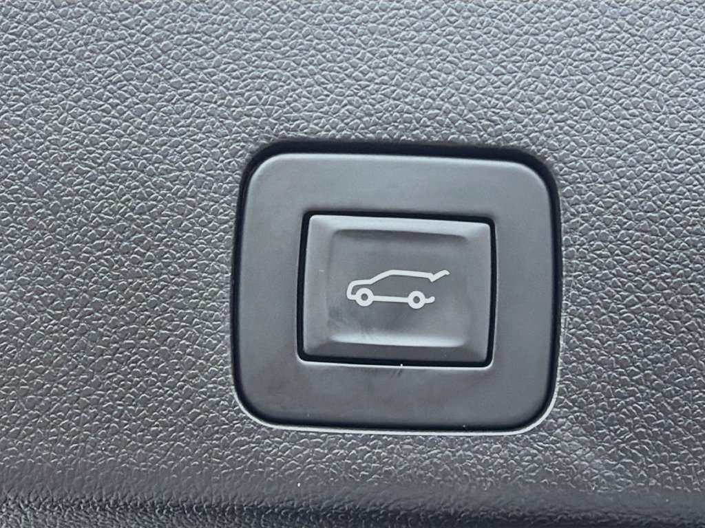 Used 2023 Buick Encore GX Select FWD image 12