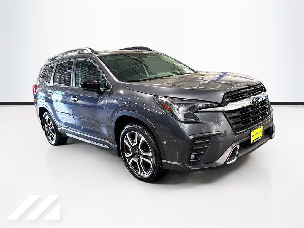 Used 2025 Subaru Ascent Touring AWD/4WD image 3