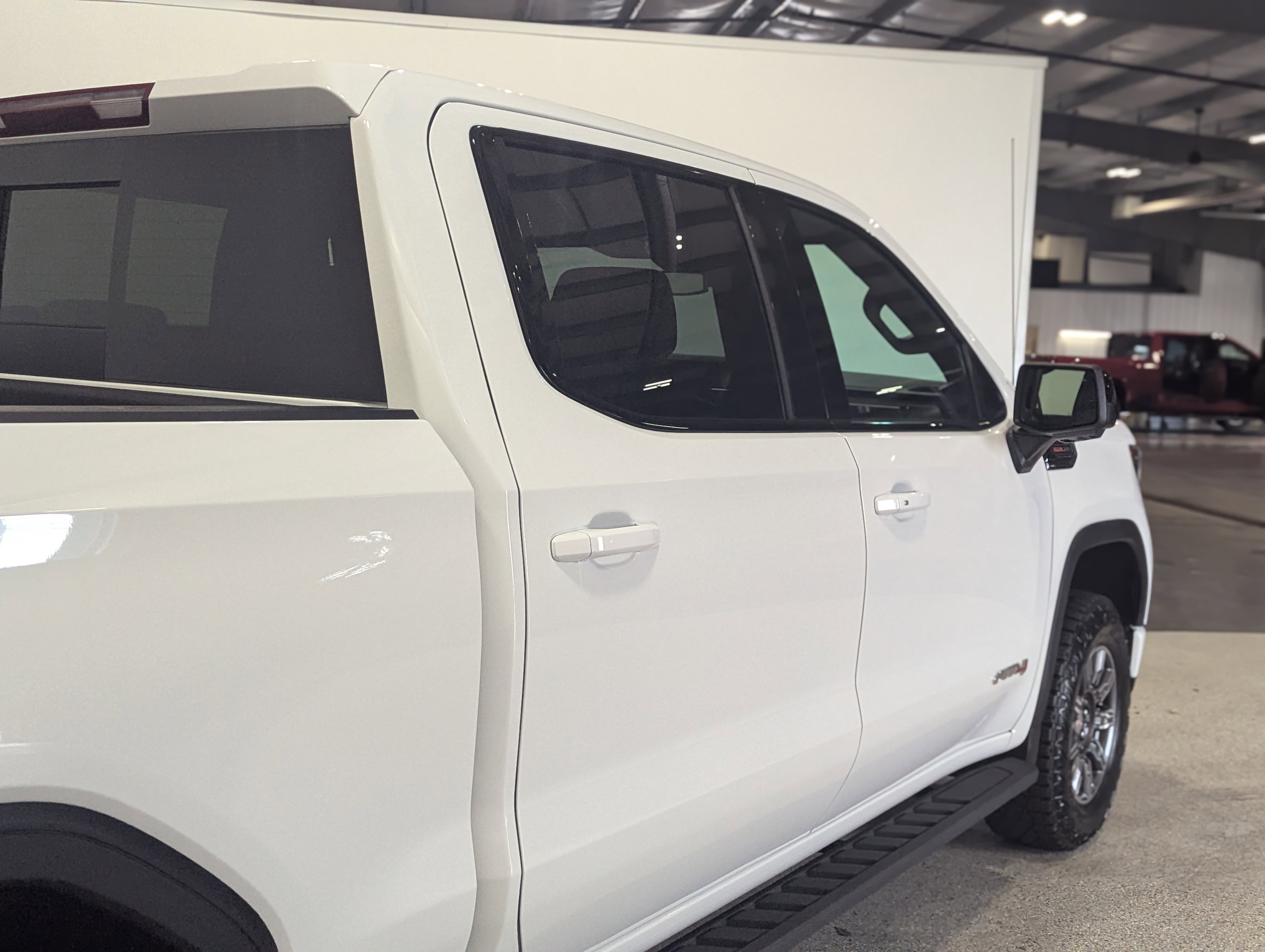 Used 2025 GMC Sierra 1500 AT4 w/ AT4 Premium Package AWD/4WD image 3