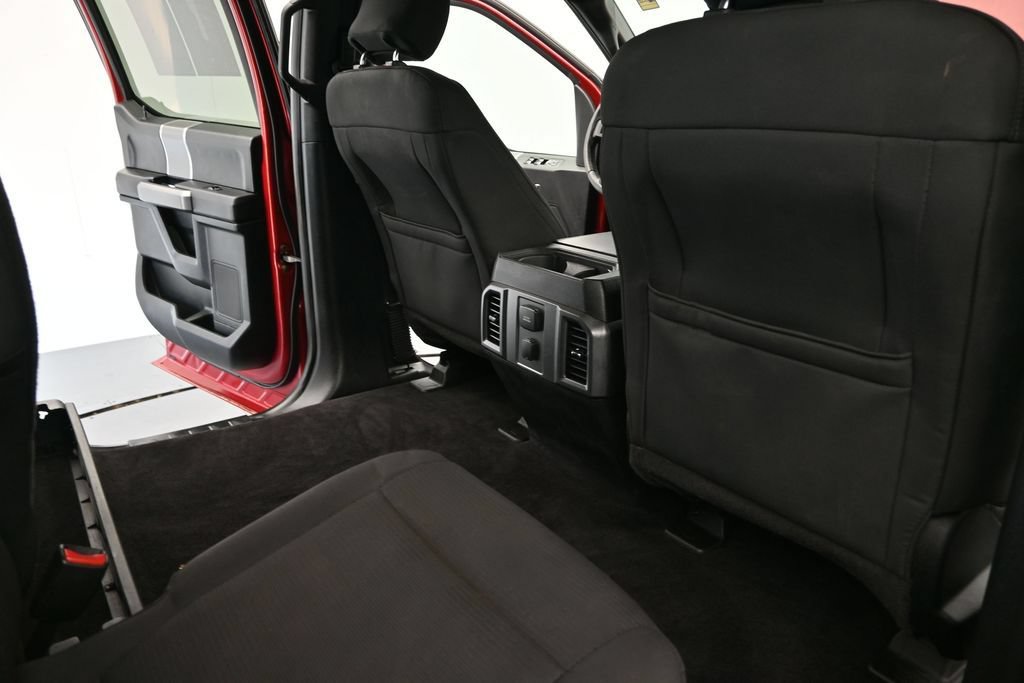Used 2016 Ford F150 XLT w/ Equipment Group 302A Luxury AWD/4WD image 12
