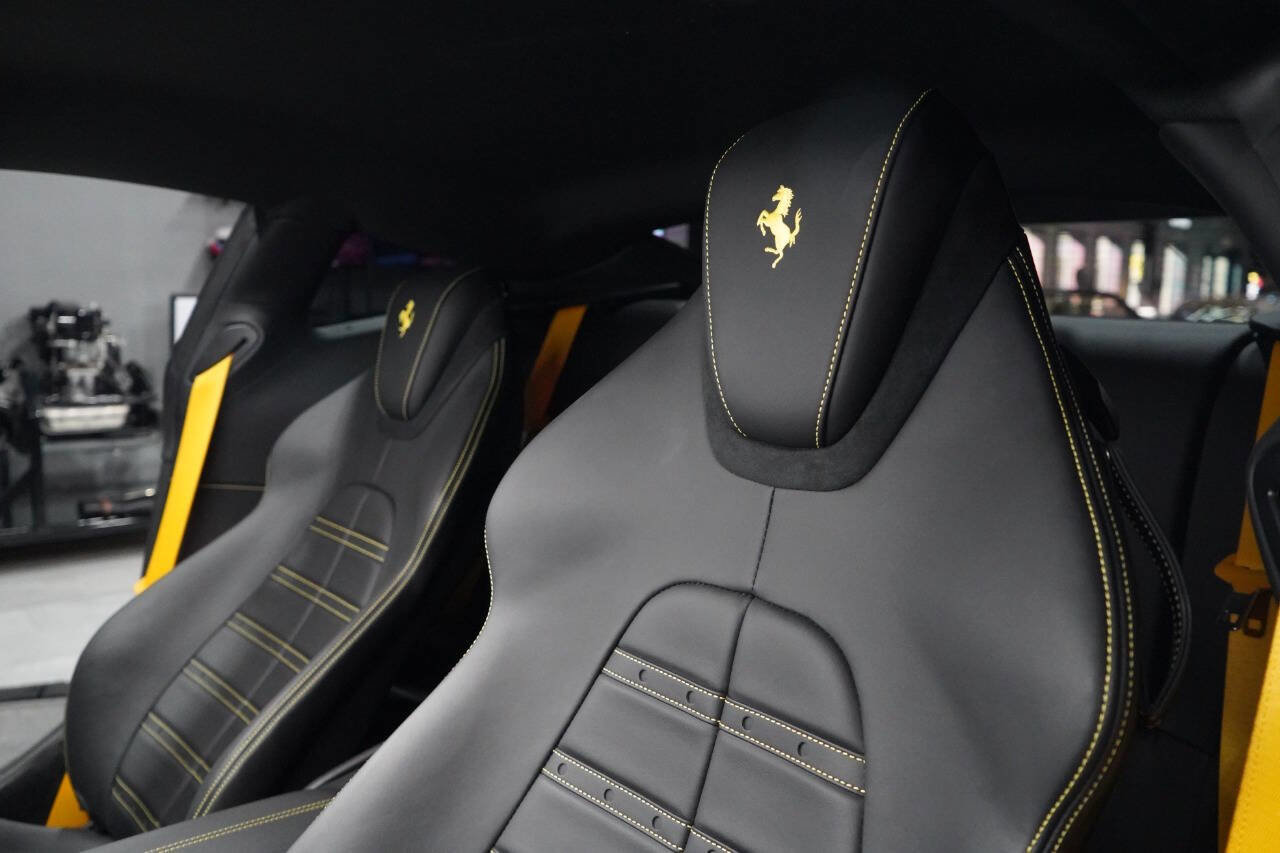 Used 2023 Ferrari Roma RWD image 86