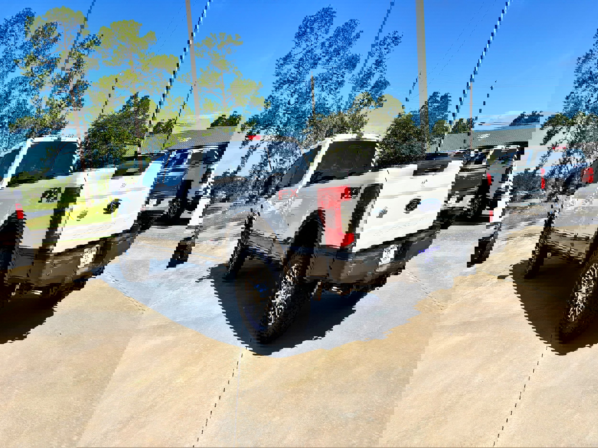 Used 2017 Ford F350 King Ranch w/ King Ranch Ultimate Package image 7