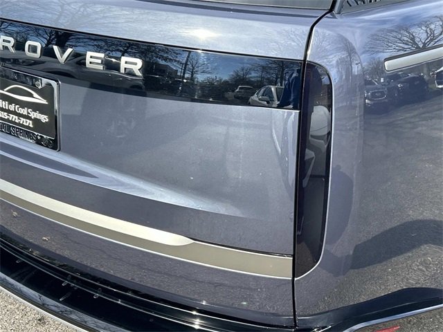 Used 2024 Land Rover Range Rover SE image 12