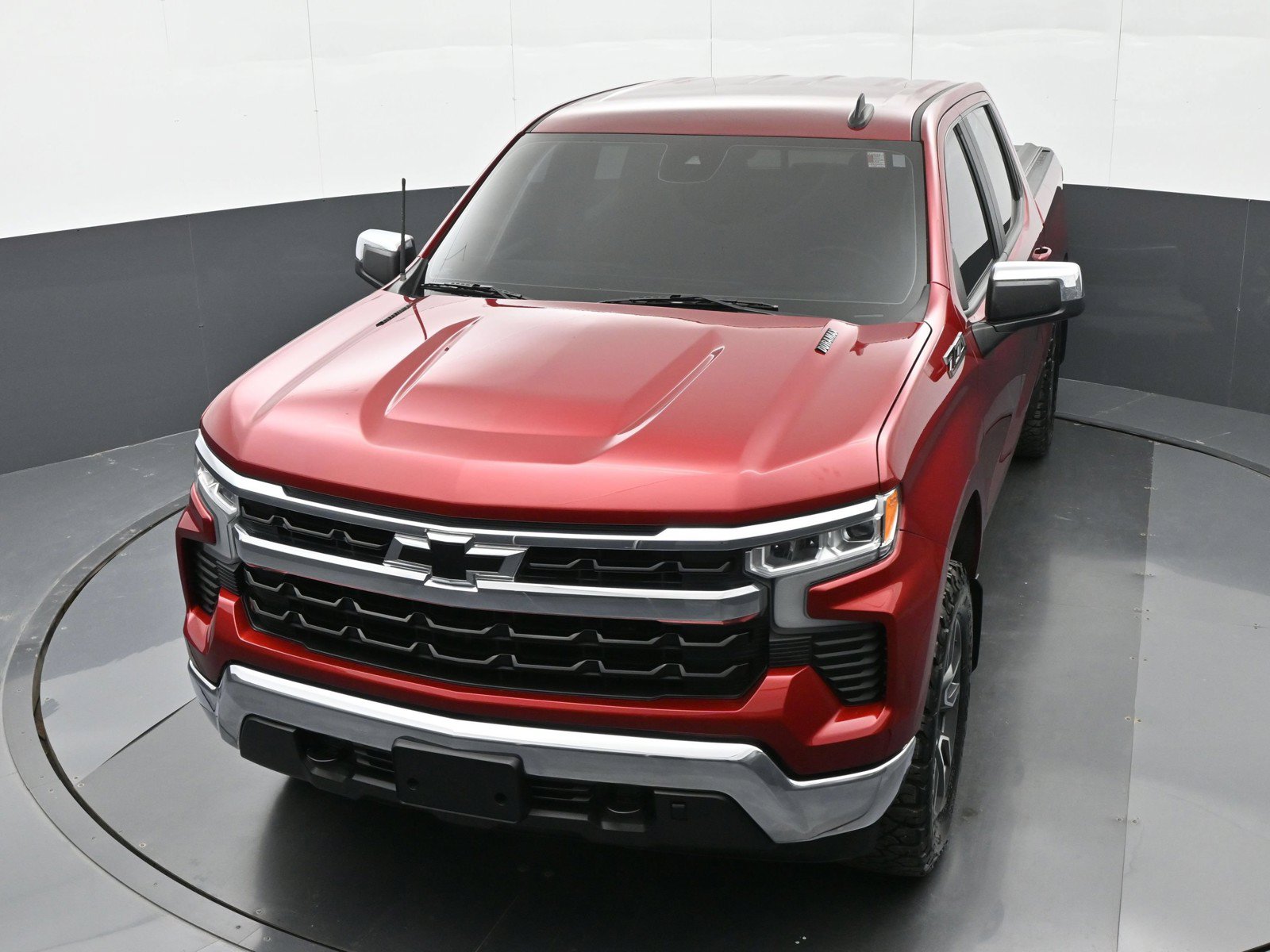 Used 2023 Chevrolet Silverado 1500 LT AWD/4WD image 34