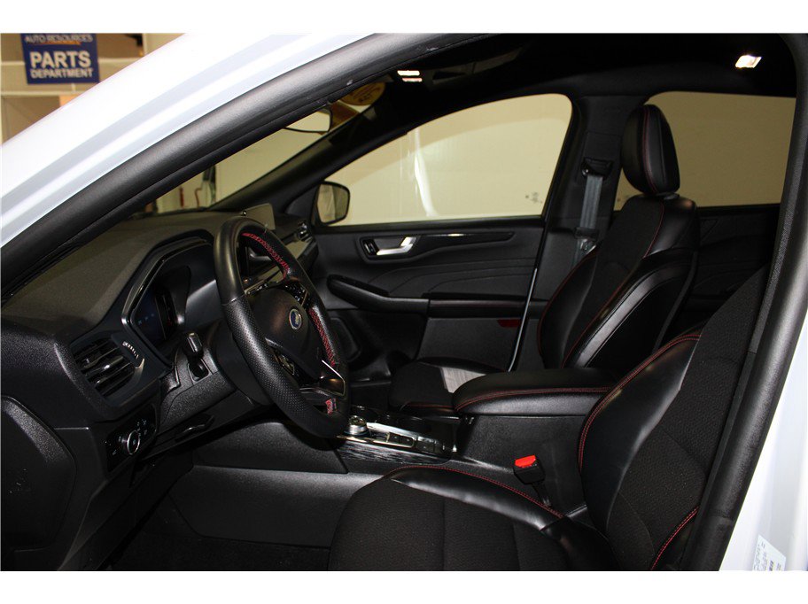 Used 2025 Ford Escape ST-Line Select image 11