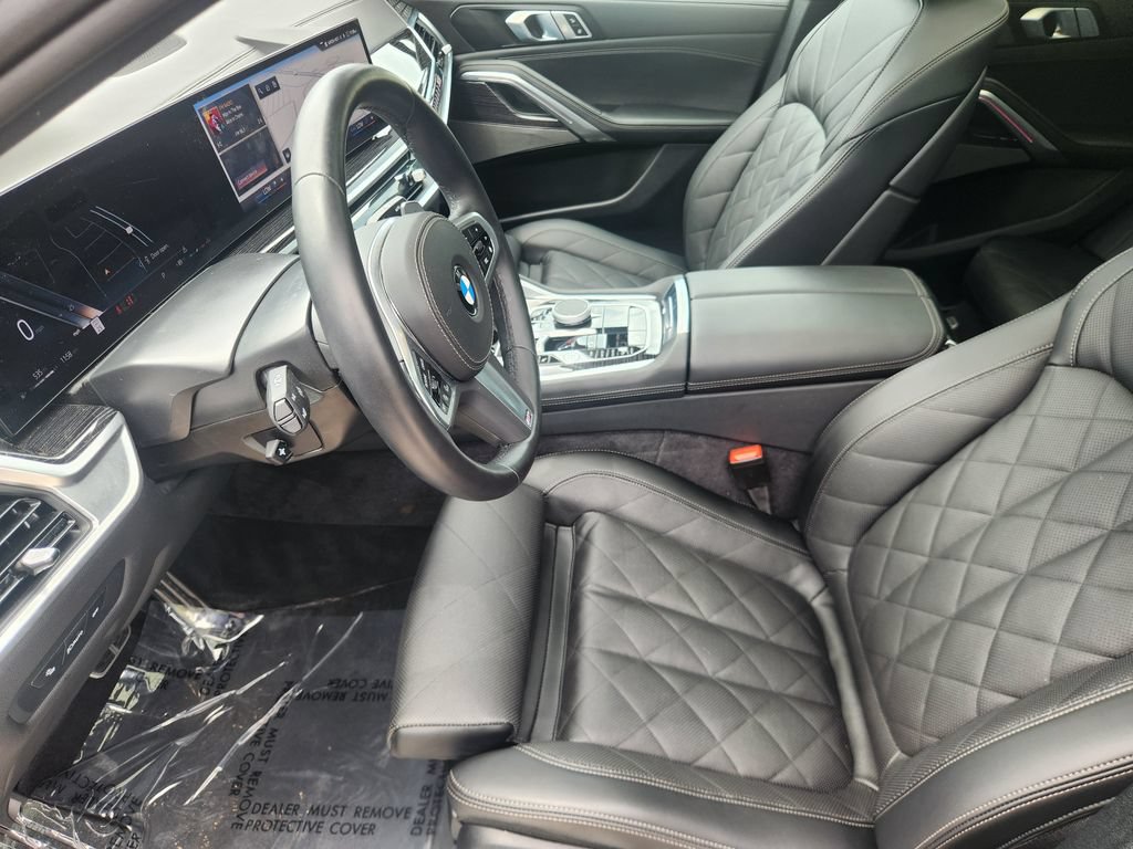 Used 2026 BMW X6 xDrive40i AWD/4WD image 9