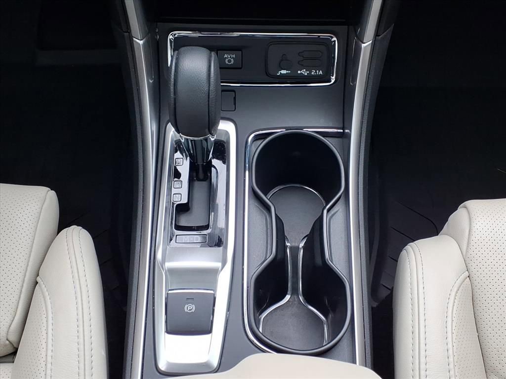 Used 2022 Subaru Ascent Limited w/ Technology Package image 24