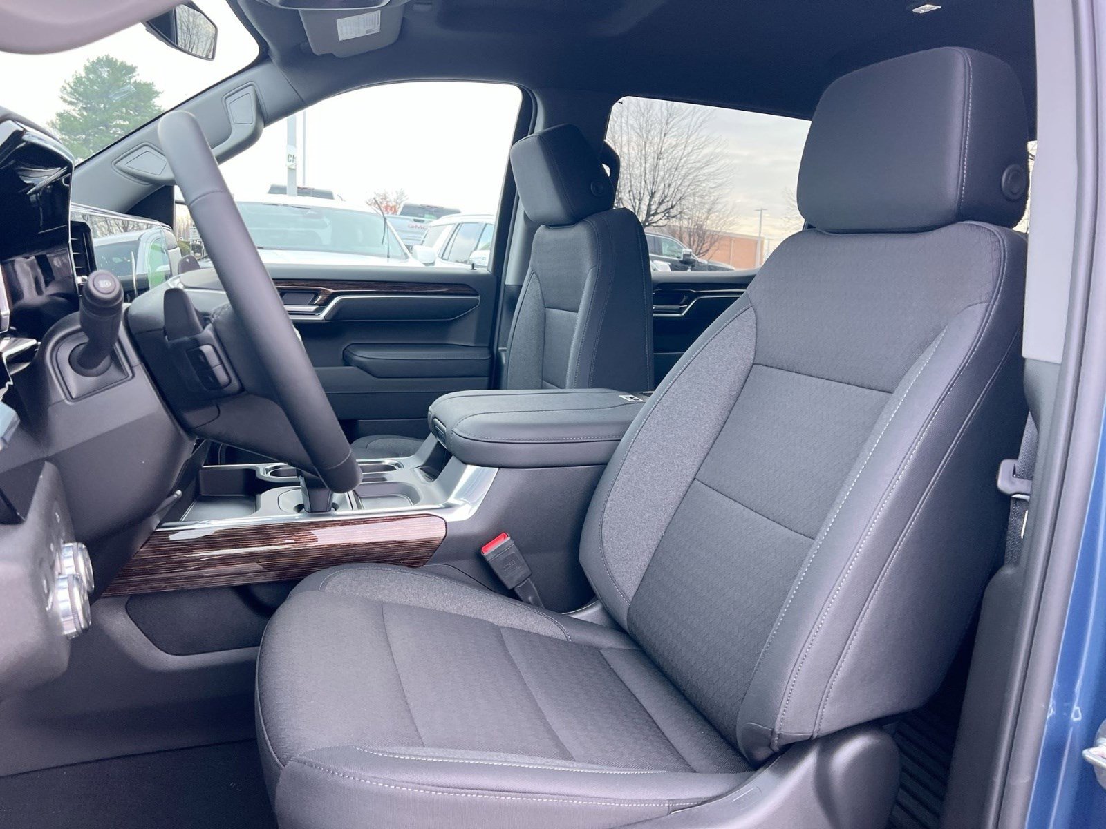 New 2026 GMC Sierra 1500 Elevation image 12