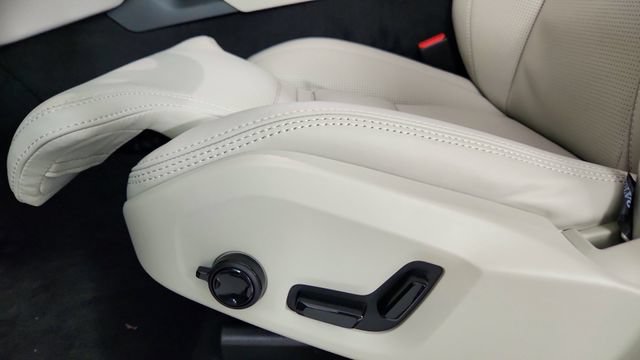 New 2026 Volvo XC90 T8 Ultra AWD/4WD image 14