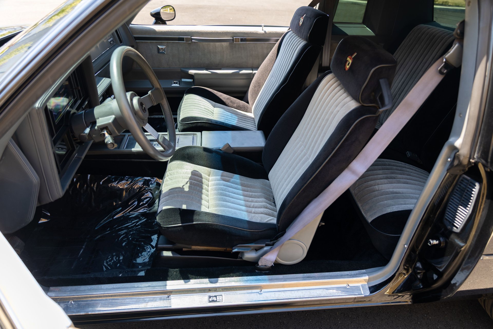 Used 1987 Buick Regal Coupe RWD image 23