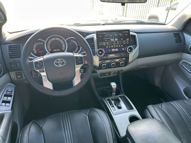 Used 2015 Toyota Tacoma PreRunner w/ SR5 Package RWD image 11