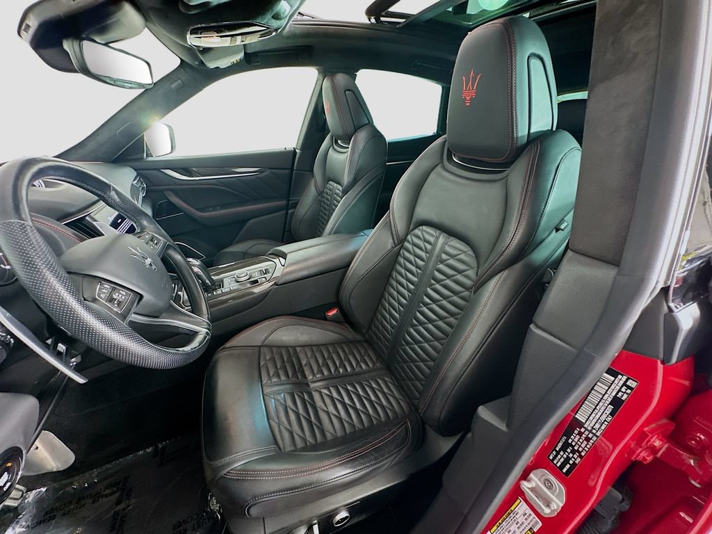 Used 2022 Maserati Levante F Tributo AWD/4WD image 5