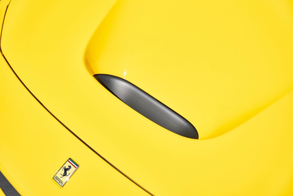 Used 2021 Ferrari F8 Tributo image 8