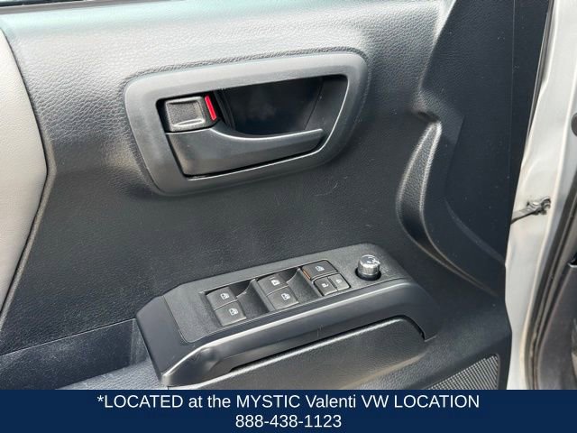 Used 2016 Toyota Tacoma SR w/ Towing Package image 35