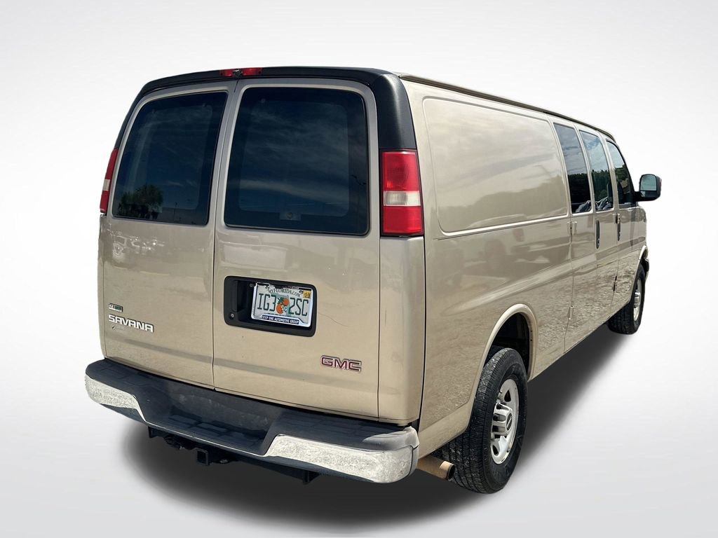 Used 2010 GMC Savana 3500 Extended w/ Chrome Appearance Package RWD image 7