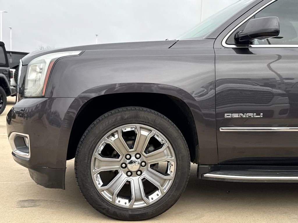 Used 2015 GMC Yukon XL Denali w/ Open Road Package AWD/4WD image 5