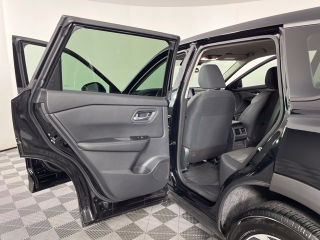 Certified 2026 Nissan Rogue SV FWD image 38
