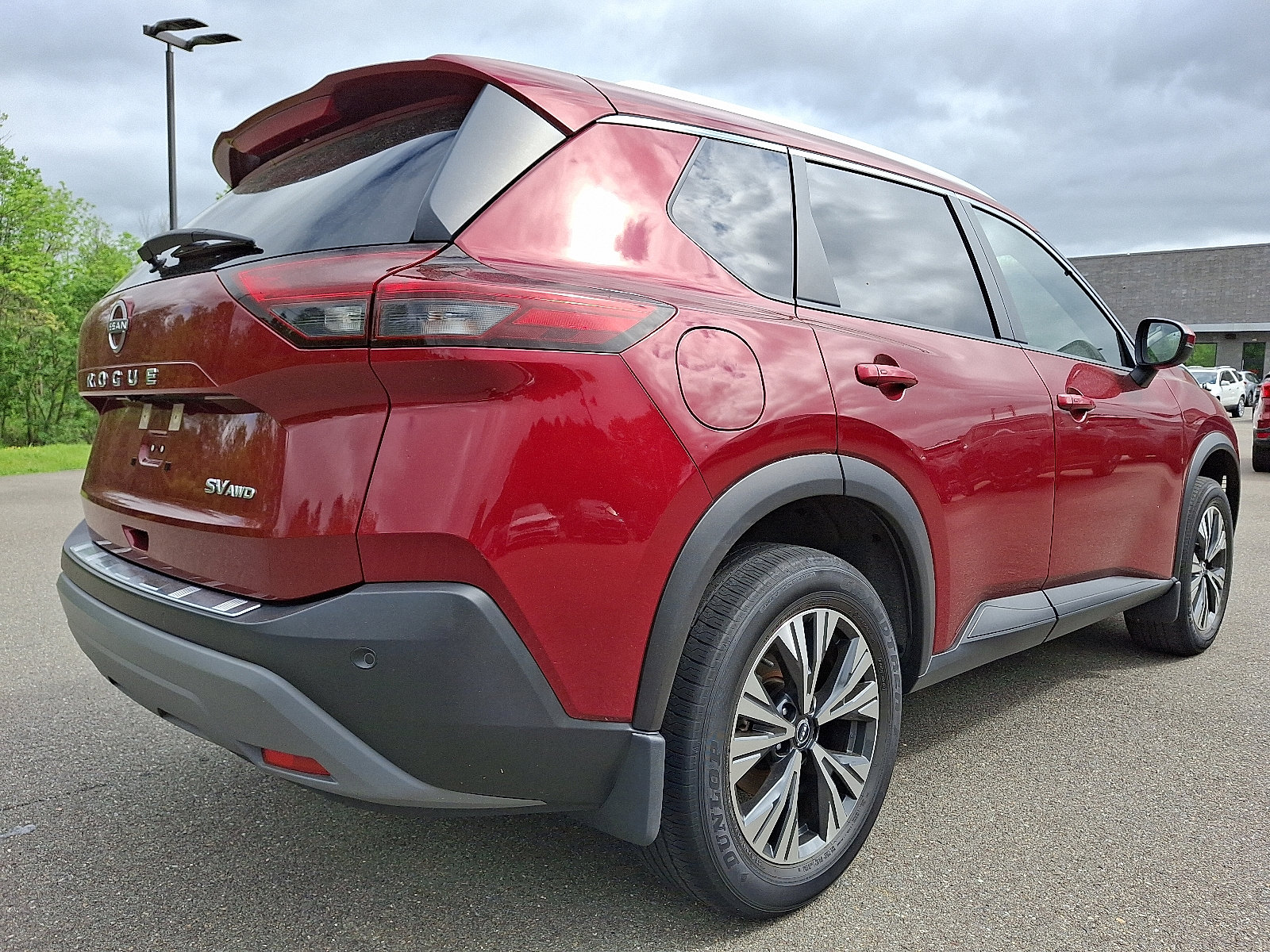 Used 2022 Nissan Rogue SV w/ SV Premium Package image 6