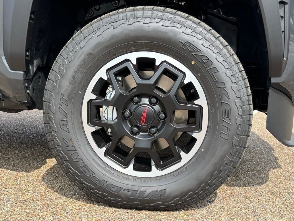 New 2025 Toyota Tacoma TRD Off-Road image 8