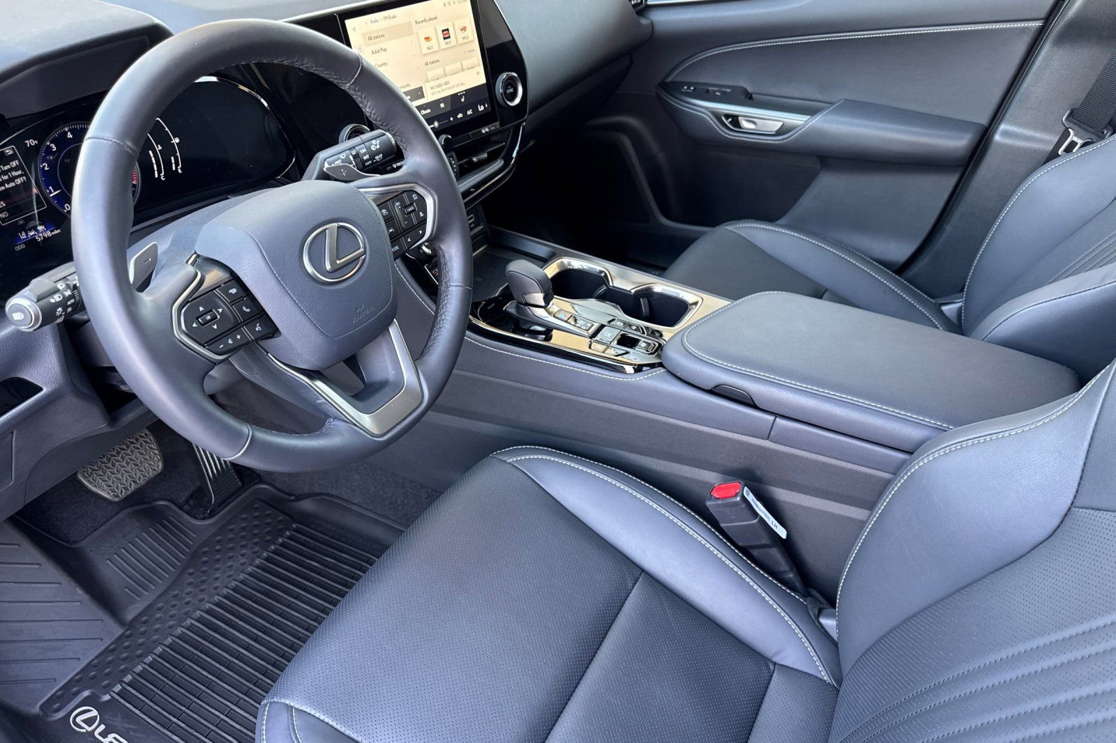 Certified 2026 Lexus NX 350 AWD w/ Accessory Package (2T) image 11